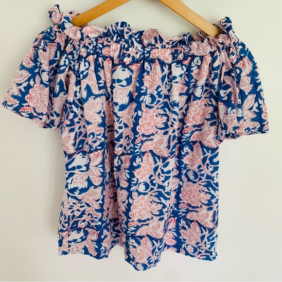 HOLLY SHAE DESIGN Kate Blouse in blue & red floral - Picture 5 of 6